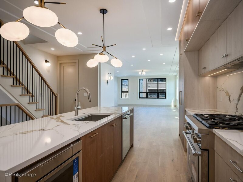 1951 W Dickens Avenue Chicago IL 60614