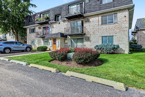 Photo of 1319 N Baldwin Court Palatine IL 60074 Unit 2B