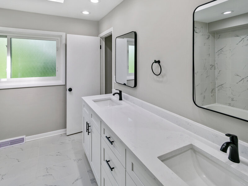 617 S Busse Road Mount Prospect IL 60056