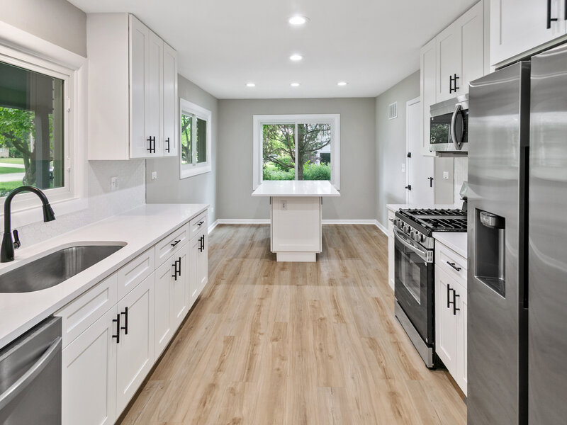 617 S Busse Road Mount Prospect IL 60056