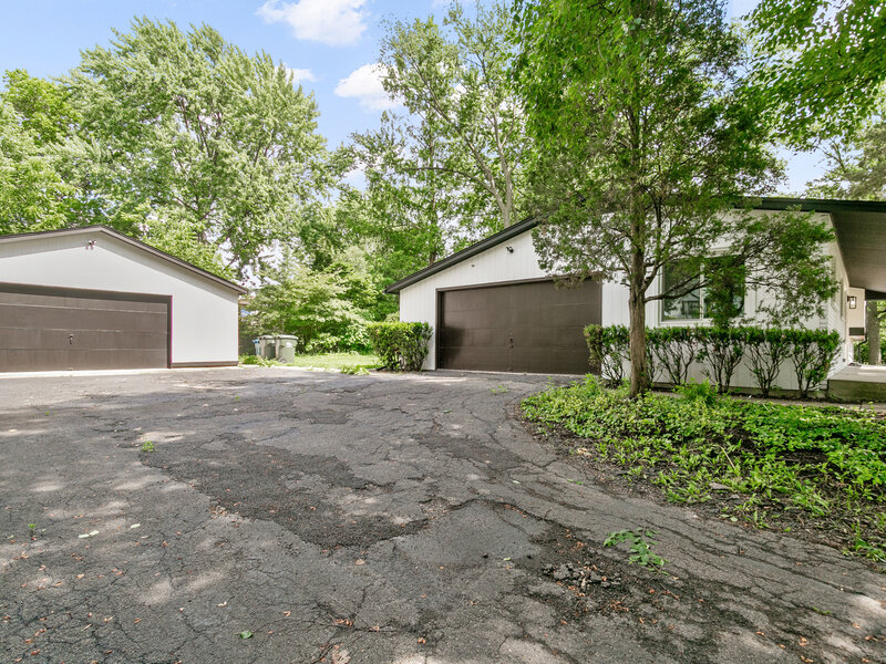 617 S Busse Road Mount Prospect IL 60056