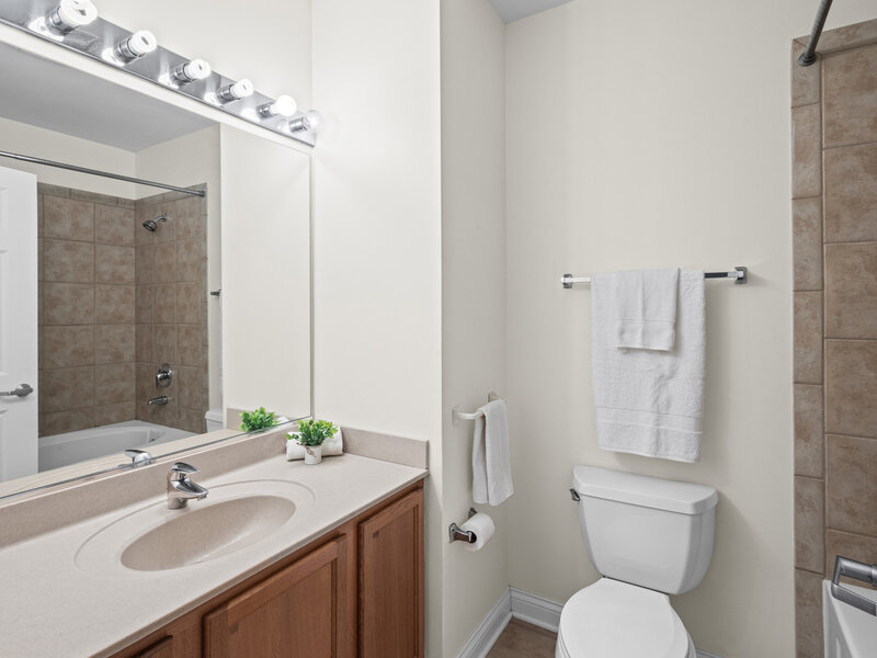8 W Monroe Street Chicago IL 60603