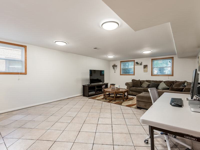 6542 N Kenneth Avenue Lincolnwood IL 60712