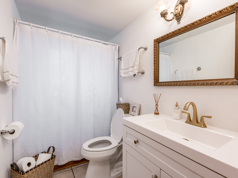 6542 N Kenneth Avenue Lincolnwood IL 60712