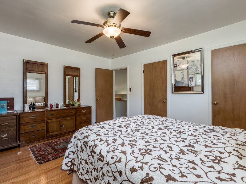 6542 N Kenneth Avenue Lincolnwood IL 60712