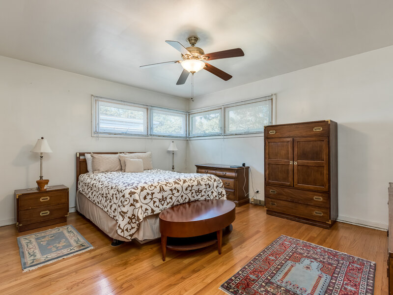 6542 N Kenneth Avenue Lincolnwood IL 60712