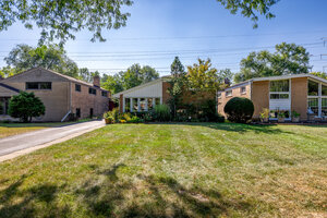 Photo of 6542 N Kenneth Avenue Lincolnwood IL 60712