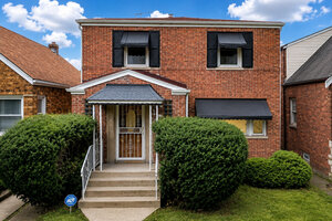 Photo of 10231 S Rhodes Avenue Chicago IL 60628