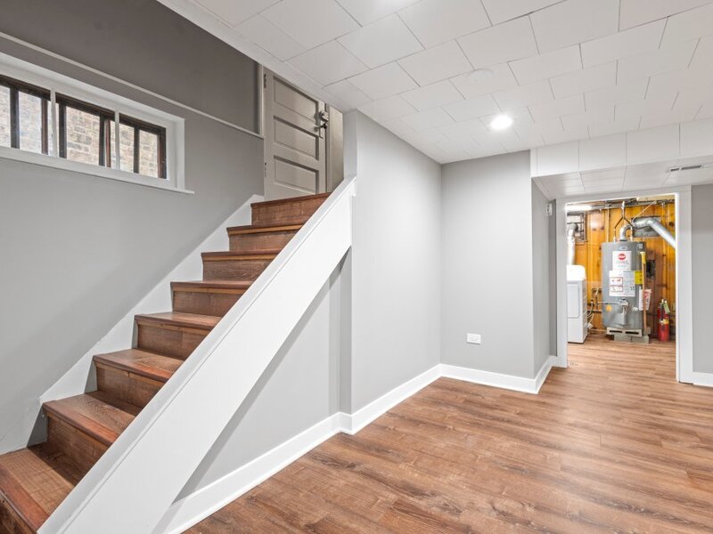 10231 S Rhodes Avenue Chicago IL 60628