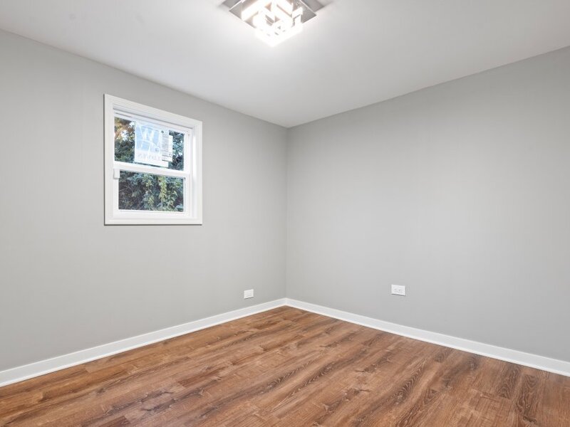 10231 S Rhodes Avenue Chicago IL 60628
