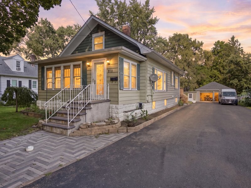 810 Wheeler Street Woodstock IL 60098