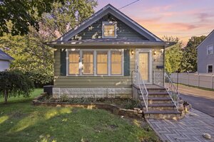 Photo of 810 Wheeler Street Woodstock IL 60098