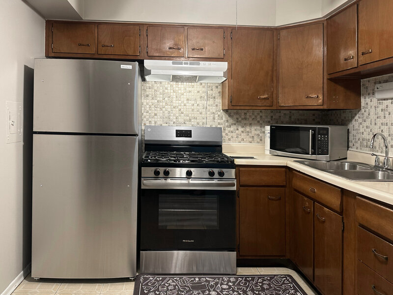 8541 Lotus Avenue Skokie IL 60077