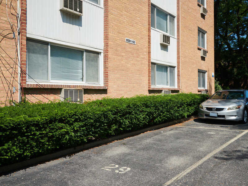 8541 Lotus Avenue Skokie IL 60077