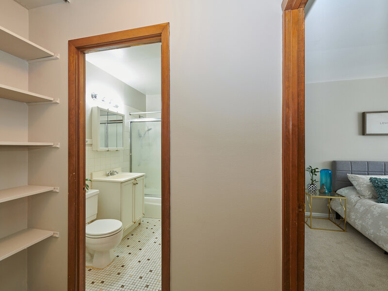 8541 Lotus Avenue Skokie IL 60077