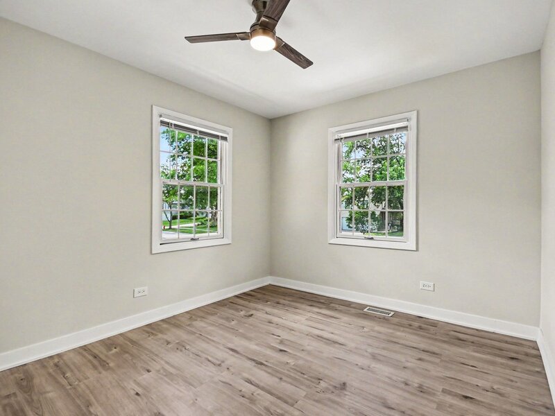 1312 W Oakmont Road Hoffman Estates IL 60169
