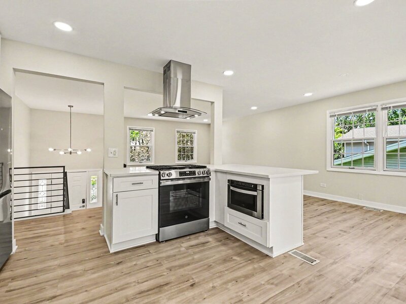 1312 W Oakmont Road Hoffman Estates IL 60169