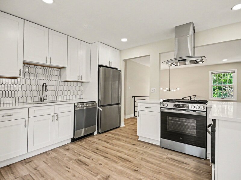 1312 W Oakmont Road Hoffman Estates IL 60169
