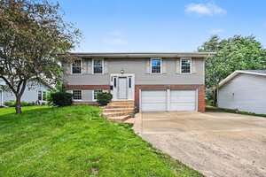 Photo of 1312 W Oakmont Road Hoffman Estates IL 60169