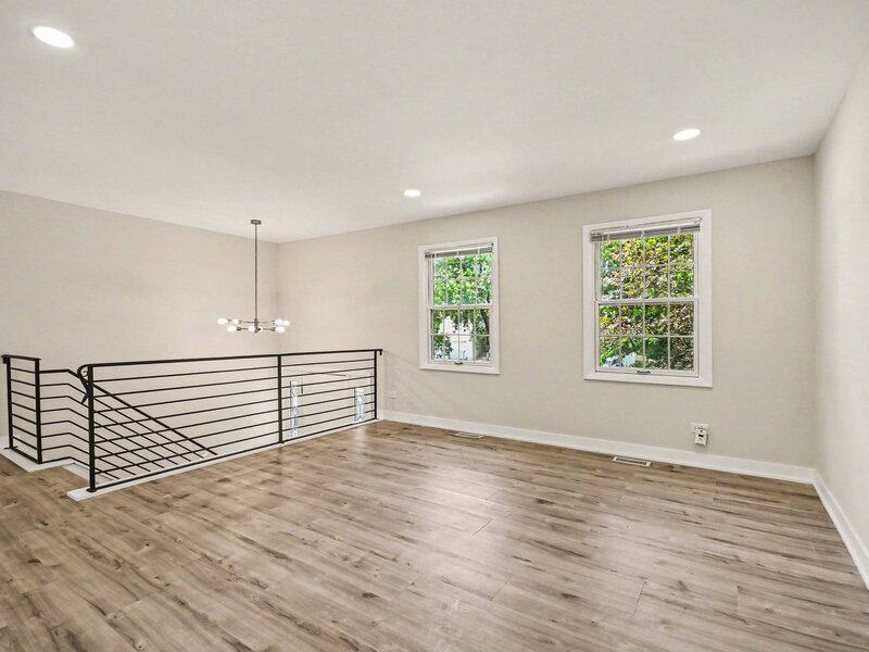 1312 W Oakmont Road Hoffman Estates IL 60169