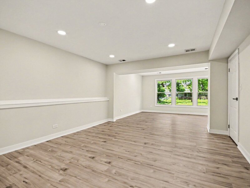 1312 W Oakmont Road Hoffman Estates IL 60169