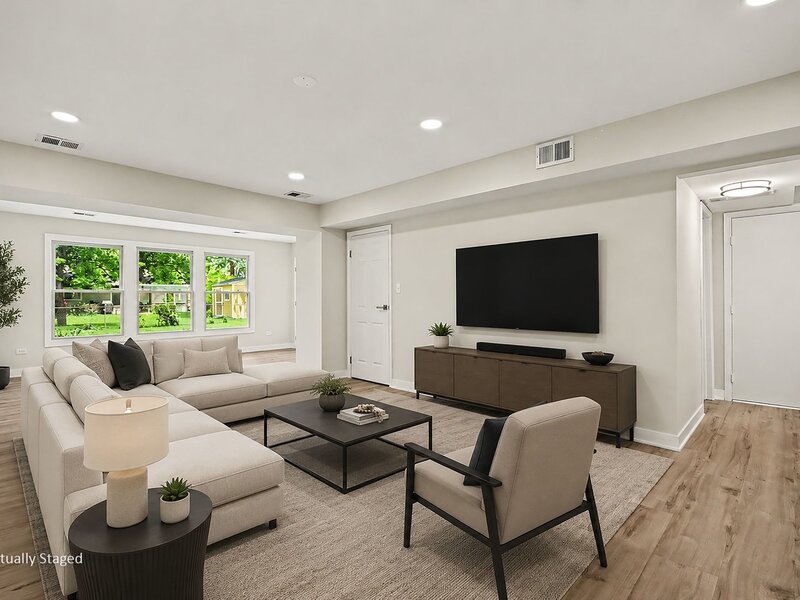 1312 W Oakmont Road Hoffman Estates IL 60169