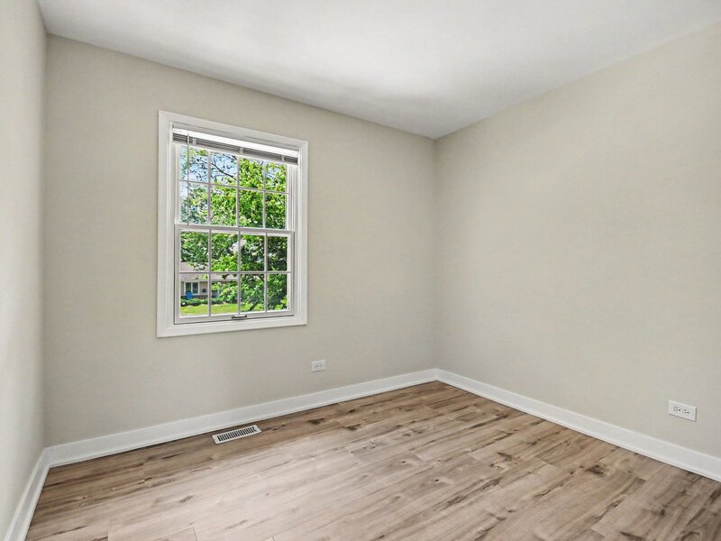 1312 W Oakmont Road Hoffman Estates IL 60169