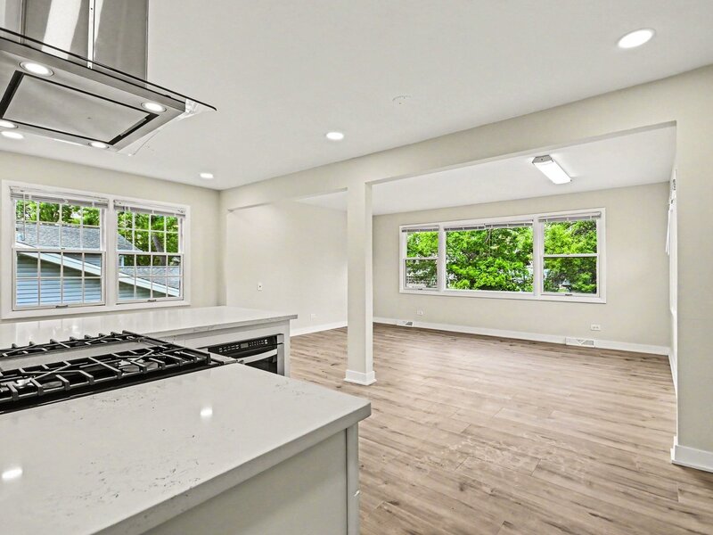 1312 W Oakmont Road Hoffman Estates IL 60169