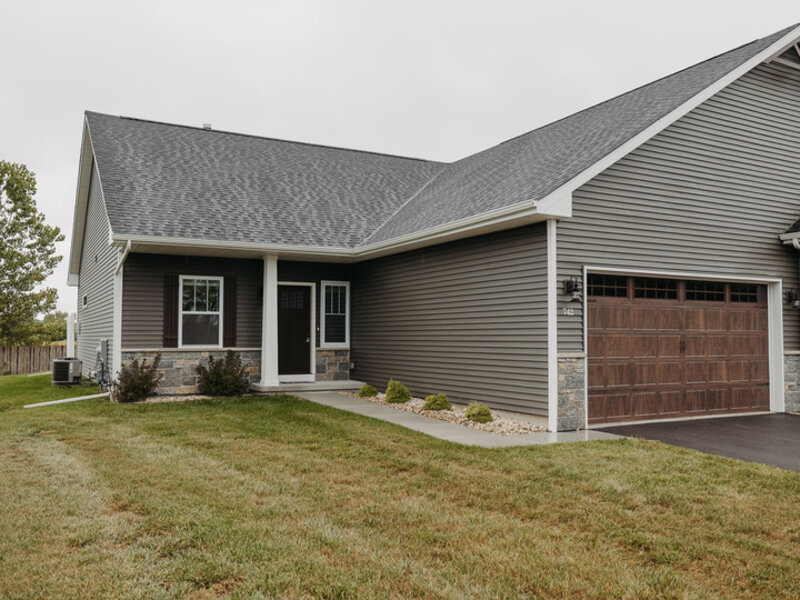 742 Anjali Court Sycamore IL 60178