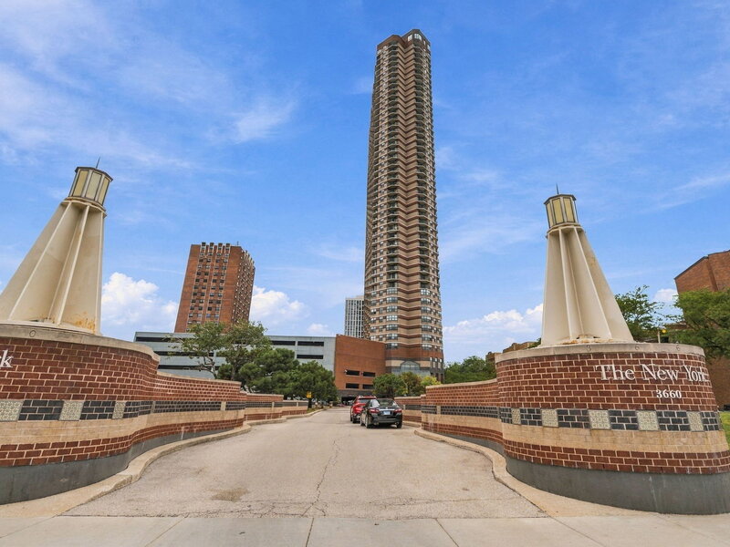 3660 N Lake Shore Drive Chicago IL 60613