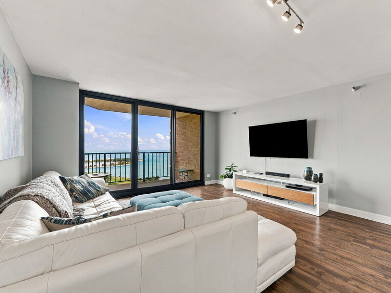 3660 N Lake Shore Drive Chicago IL 60613