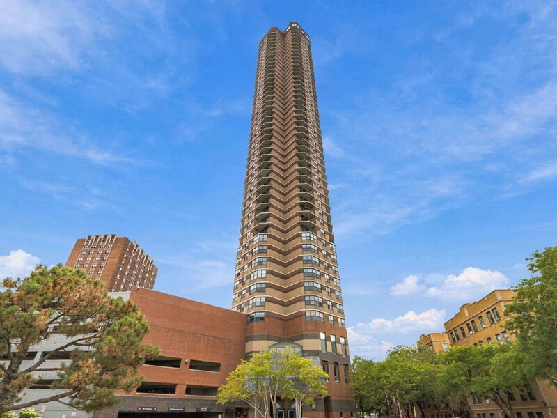 3660 N Lake Shore Drive Chicago IL 60613