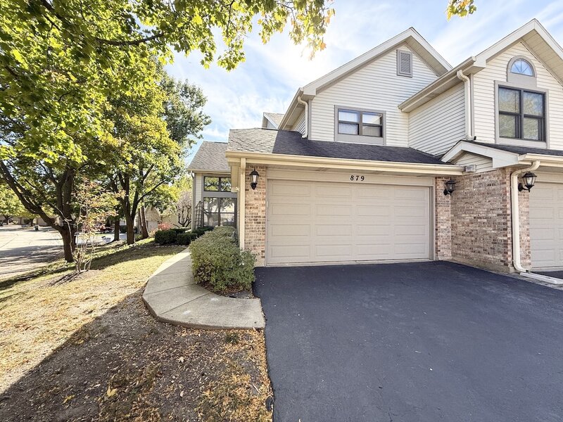 879 N Auburn Woods Drive Palatine IL 60067