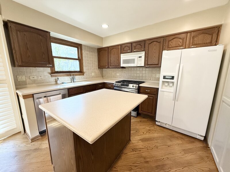 879 N Auburn Woods Drive Palatine IL 60067