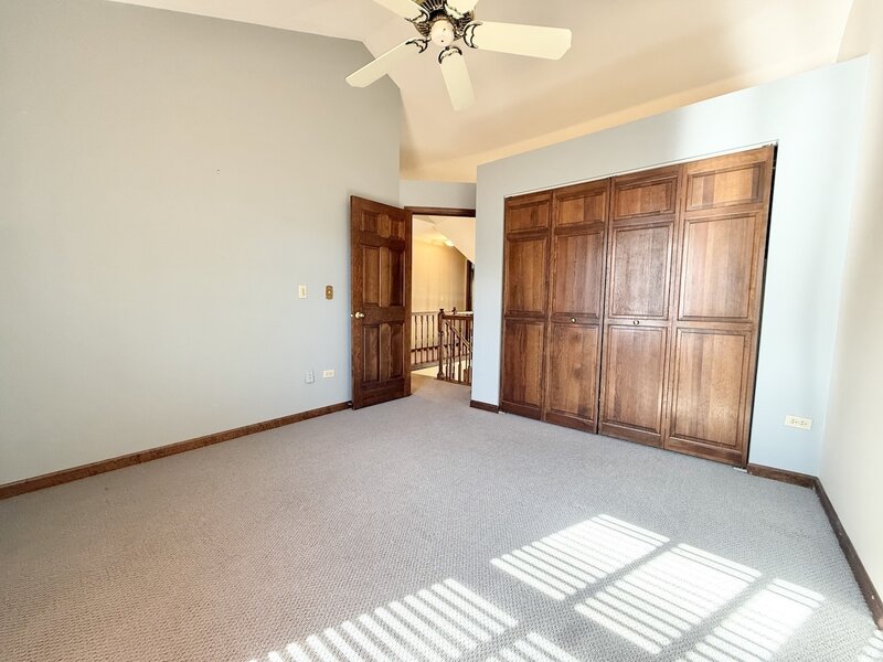 879 N Auburn Woods Drive Palatine IL 60067