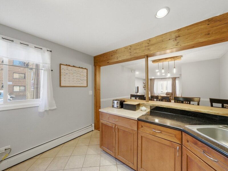 1626 W Greenleaf Avenue Chicago IL 60626