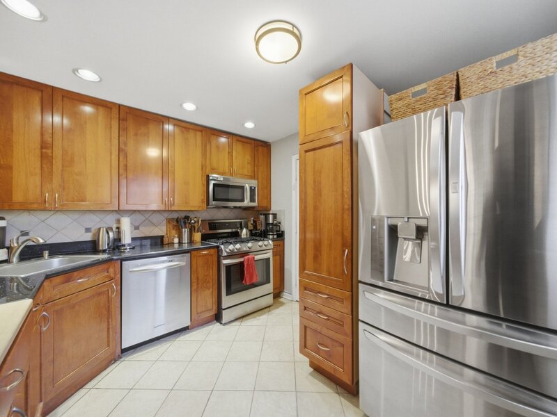 1626 W Greenleaf Avenue Chicago IL 60626