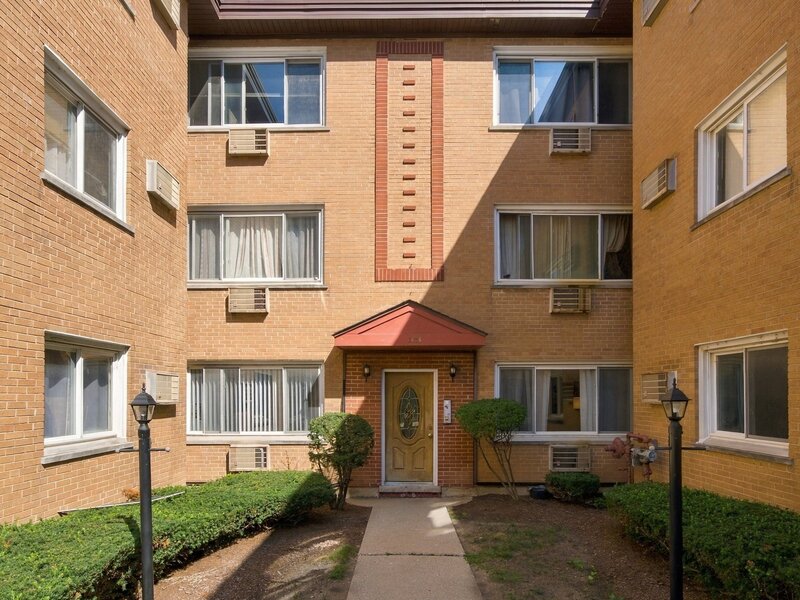 1626 W Greenleaf Avenue Chicago IL 60626