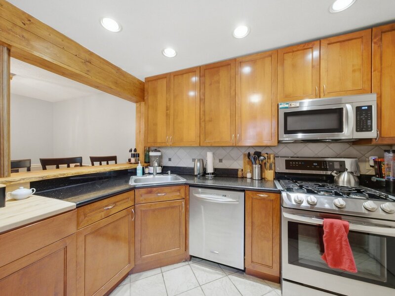 1626 W Greenleaf Avenue Chicago IL 60626