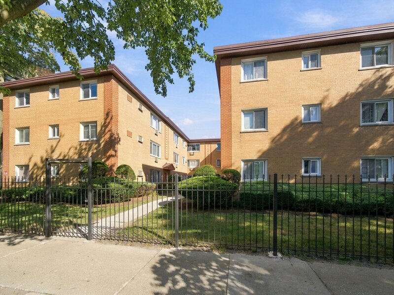 1626 W Greenleaf Avenue Chicago IL 60626