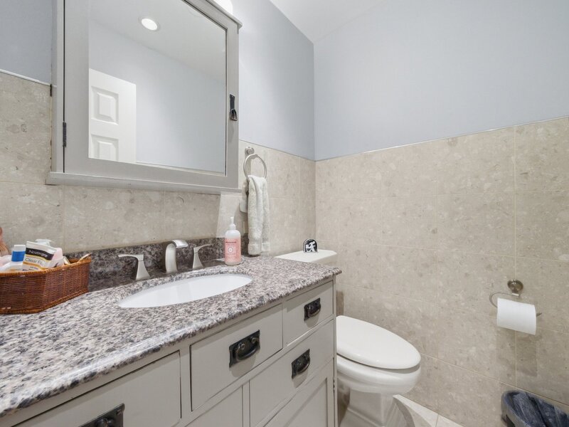 1626 W Greenleaf Avenue Chicago IL 60626