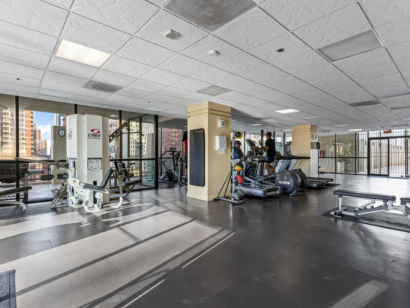 1122 N Clark Street Chicago IL 60610