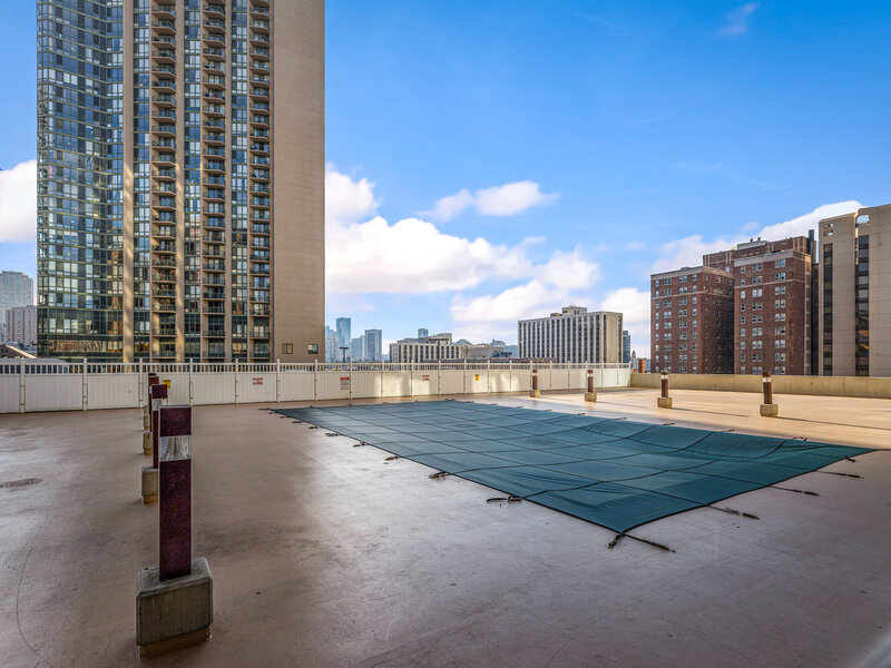 1122 N Clark Street Chicago IL 60610