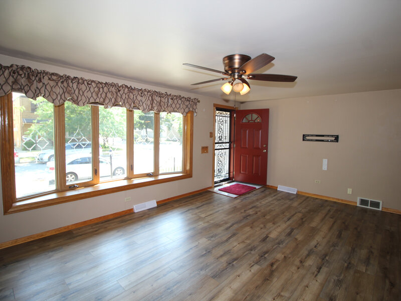 10756 S Albany Avenue Chicago IL 60655