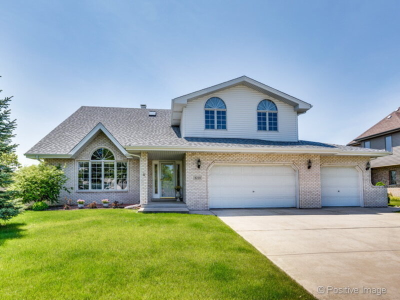 8220 Rutherford Drive Woodridge IL 60517