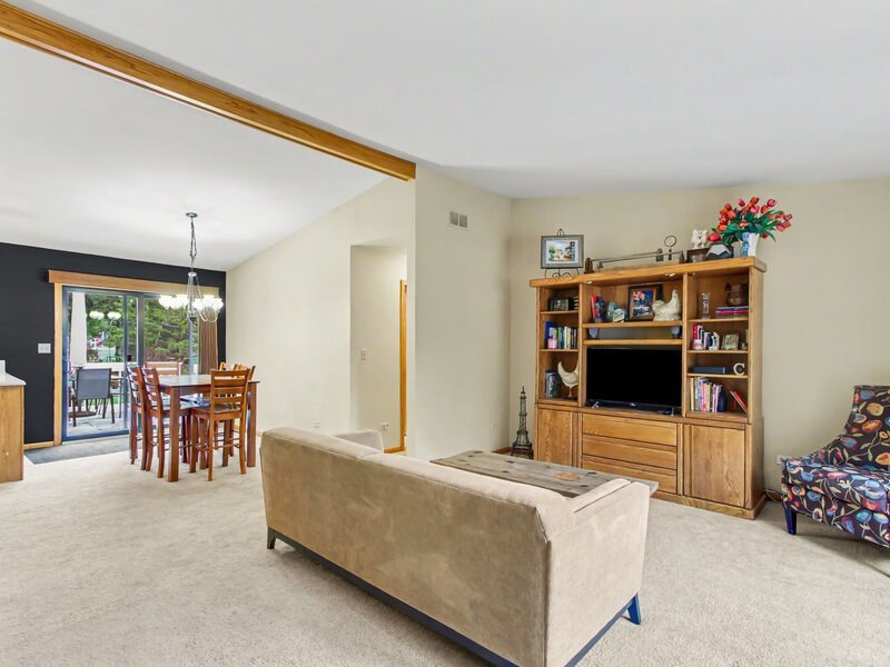 821 S Hough Street Barrington IL 60010