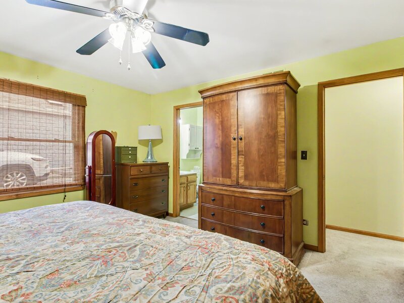 821 S Hough Street Barrington IL 60010