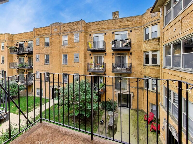 1639 W Farwell Avenue Chicago IL 60626