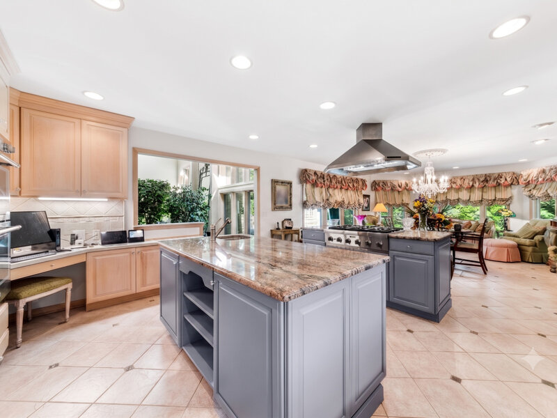 304 Apple River Drive Naperville IL 60565