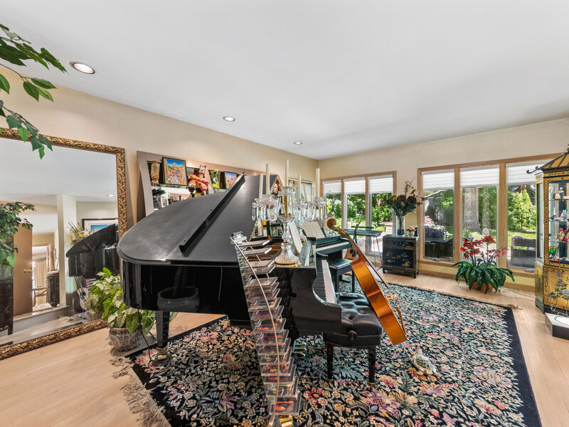 304 Apple River Drive Naperville IL 60565
